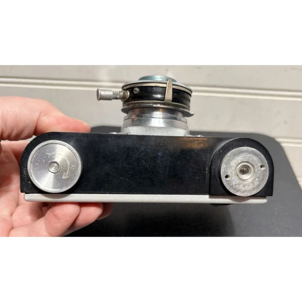 Vintage 1940’s Argus Anistigmat f/4.5 IRC Camera w/ Leather Case